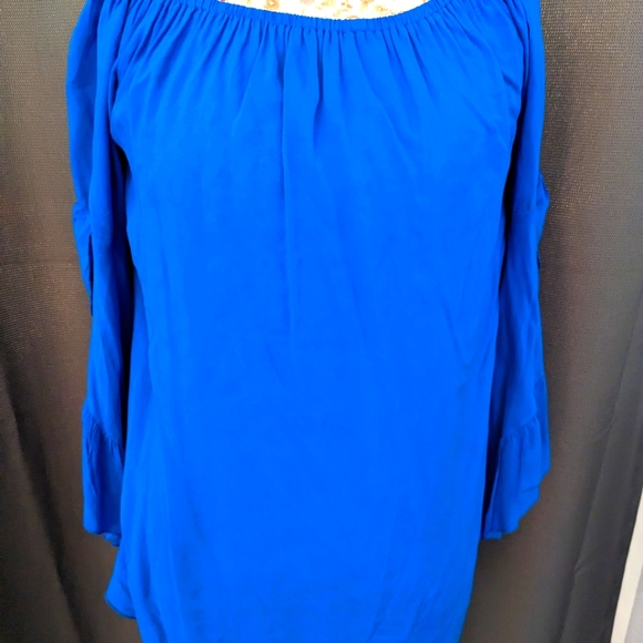 Elan Tops - Beautiful Royal Blue Bell Sleeve Top - Small/Medium